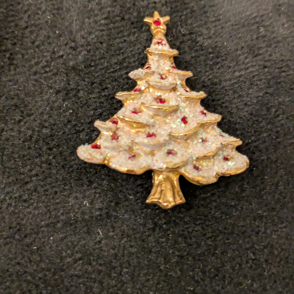 Gold and Red Rhinestone Christmas Tree Brooch